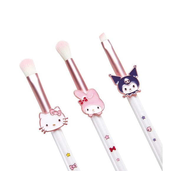 The Crème Shop x Hello Kitty and Friends Holiday
Wonder Trio Brush Set of 3 - Picture 2 of 2